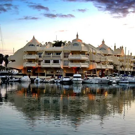 Willa Puerto Marina Benalmádena